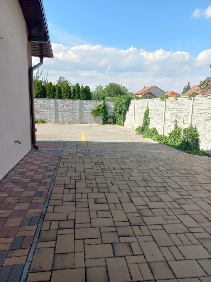 Boglárka Vendégház Mosonmagyarovar Exterior foto
